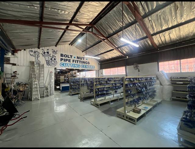 1,300M² FACTORY TO LET IN ALRODE SOUTH